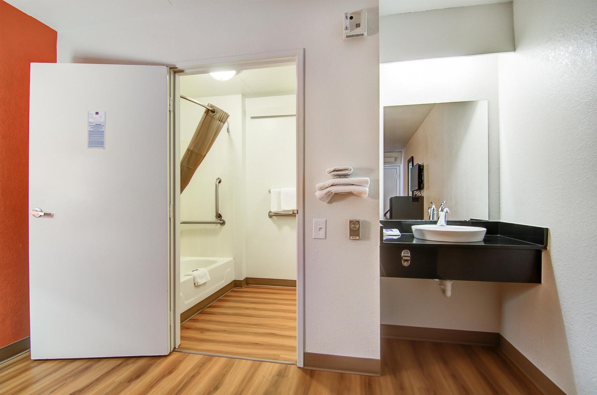 Motel 6-Springfield, Mo - North Bagian luar foto