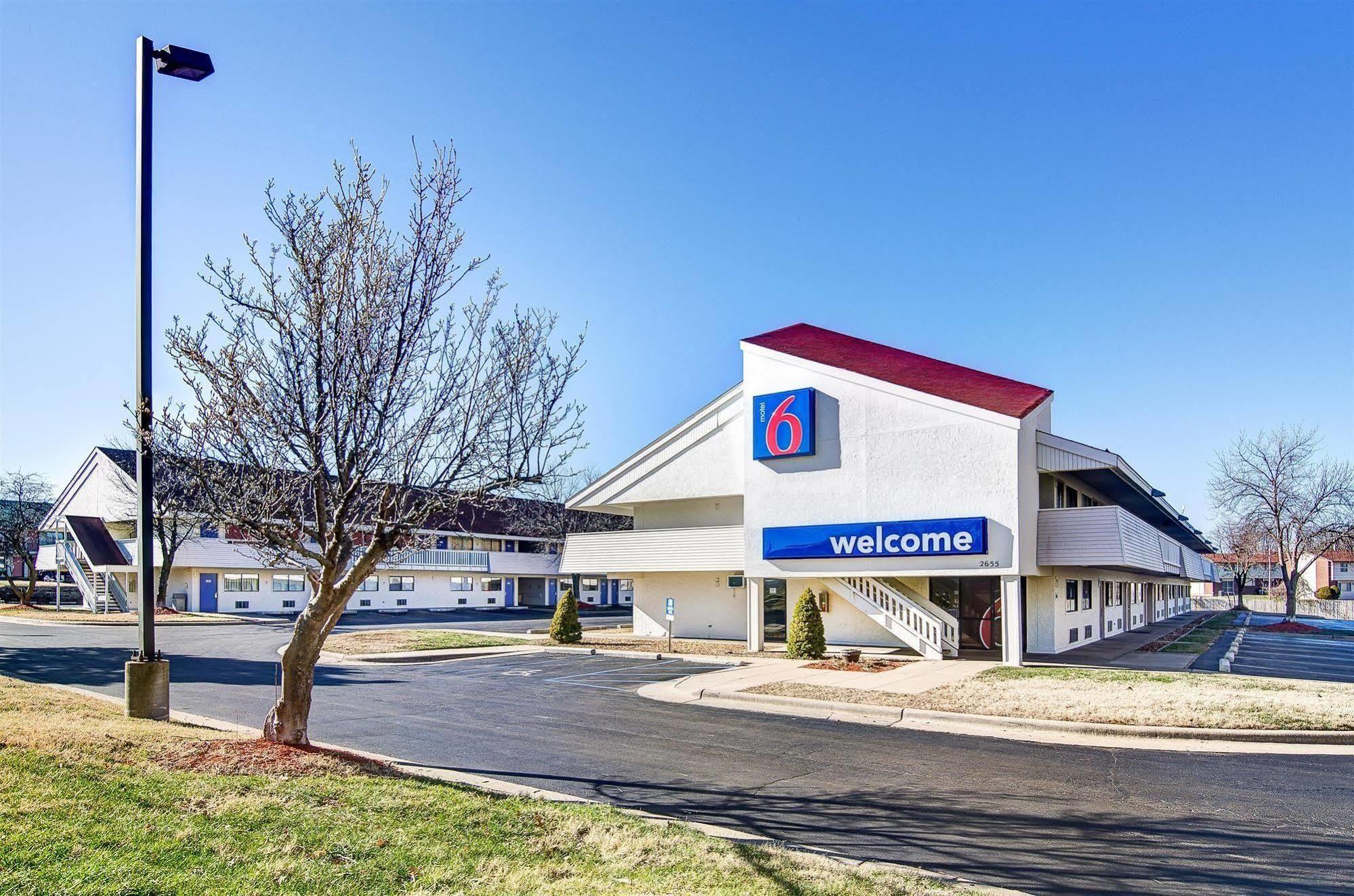 Motel 6-Springfield, Mo - North Bagian luar foto